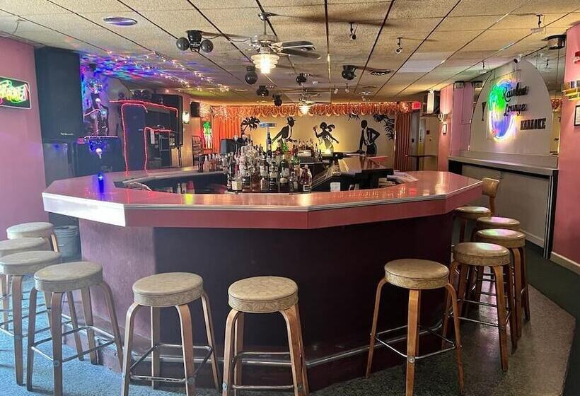 בית מלון כפרי Canfield