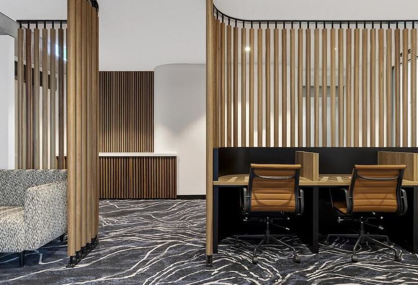 هتل Citadines Walker North Sydney