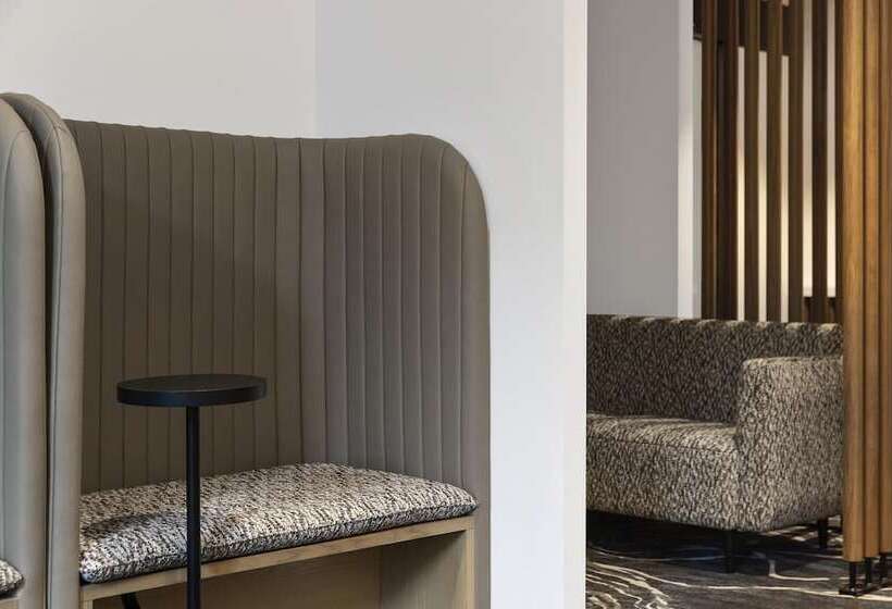 هتل Citadines Walker North Sydney