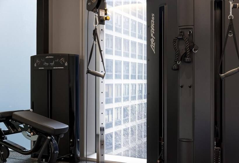 هتل Citadines Walker North Sydney