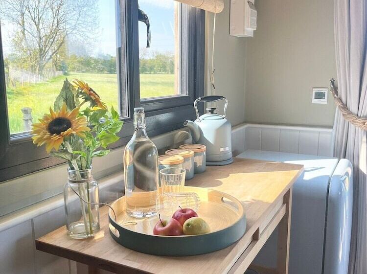 酒店 1br Sleeps2 Garden View Parking Cabin Experience