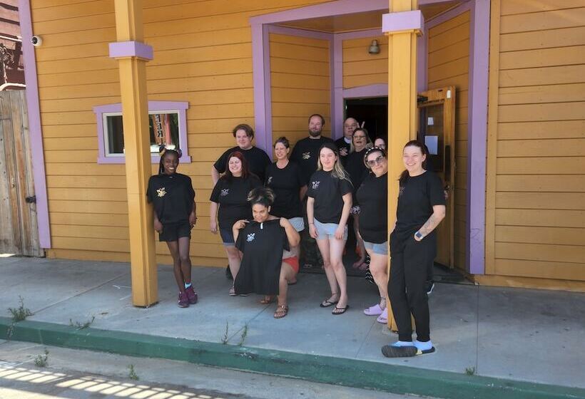 호텔 Delta Queen Lodge Bar Restaurant