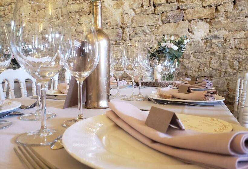 فندق Domaine De Bersaillin