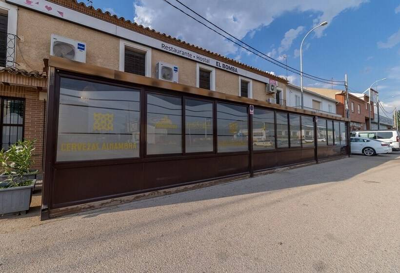 בית מלון כפרי Hostal El Bomba
