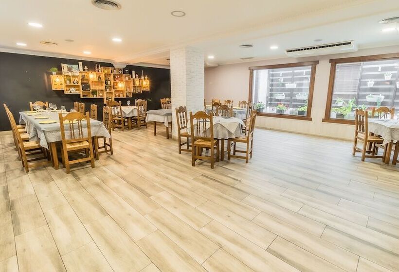 בית מלון כפרי Hostal El Bomba