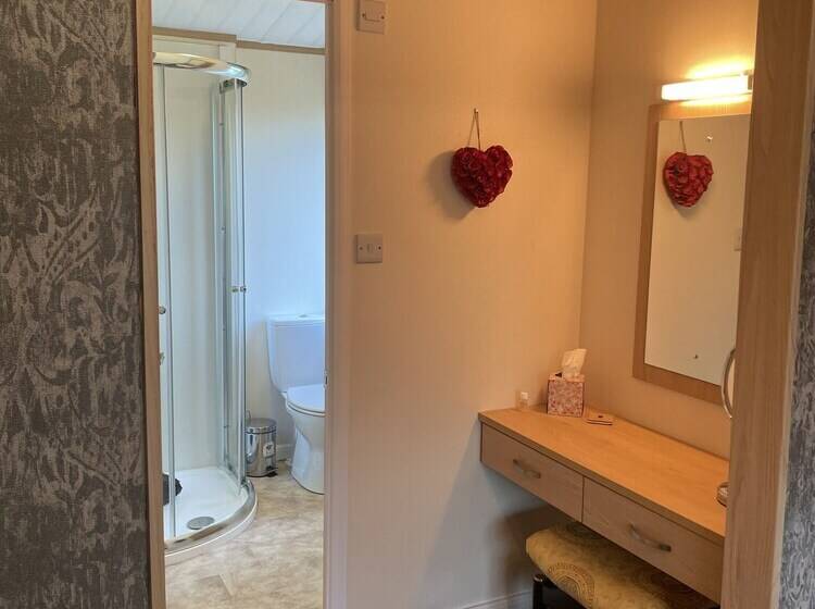 هتل Immaculate 3 Bed Lodge In Otley