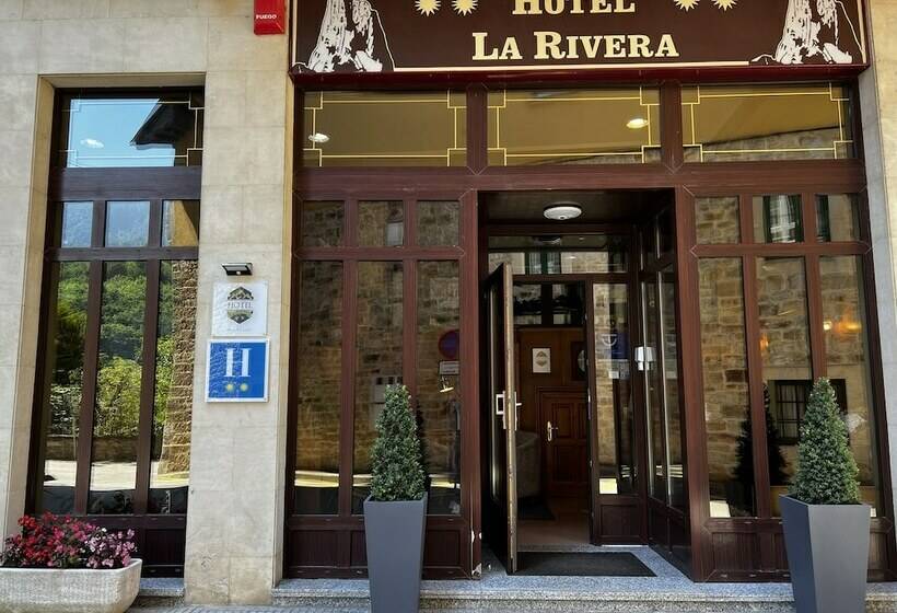هتل La Rivera