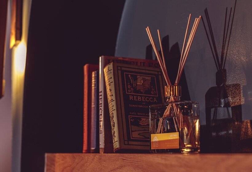 فندق Lily Hall A Boutique