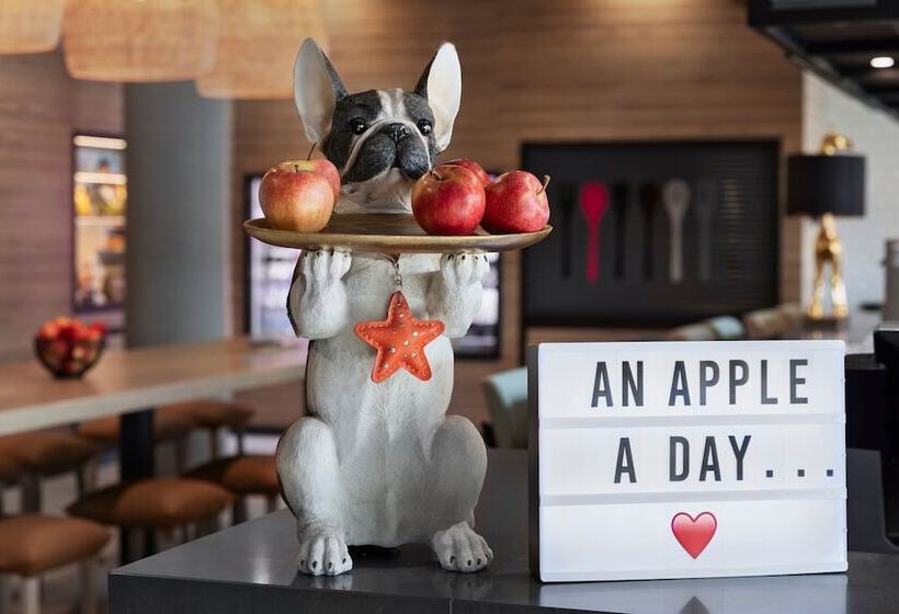 هتل Moxy Vienna City East