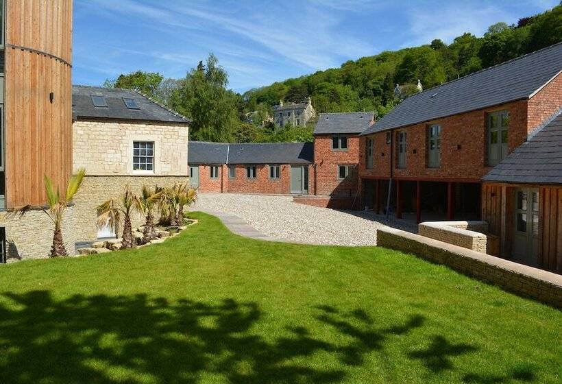 Отель Railway Apartments