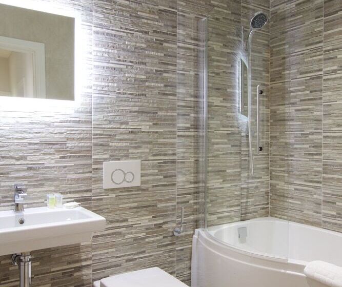 Отель Railway Apartments