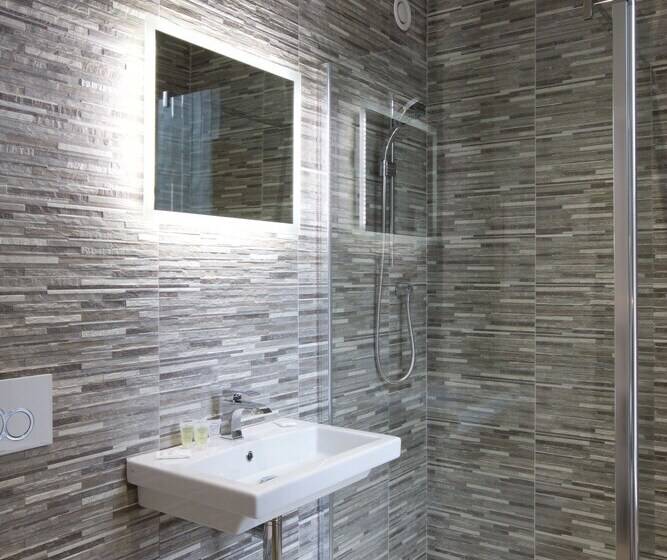 Отель Railway Apartments