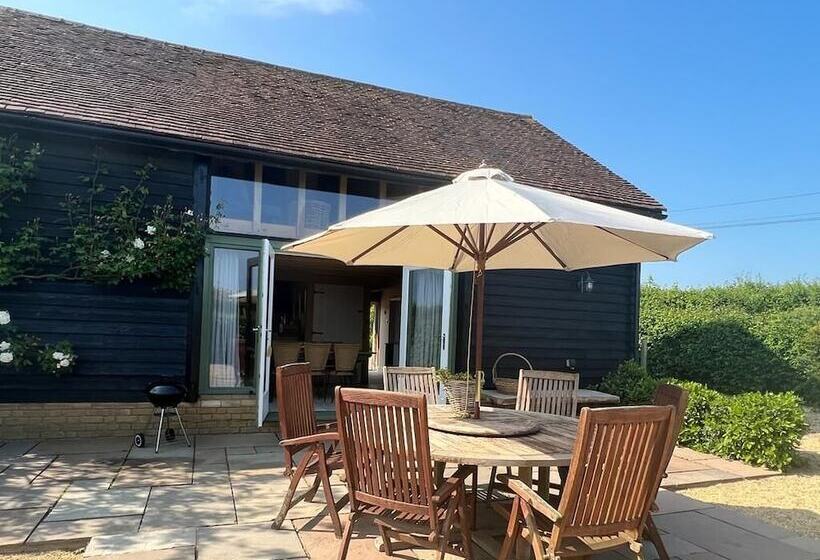 בית מלון כפרי The Hen House