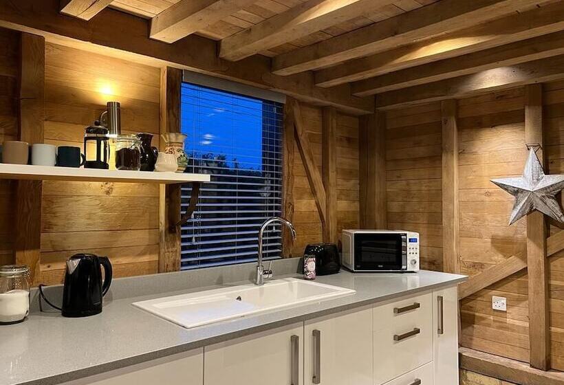 교외 호텔 The Hen House