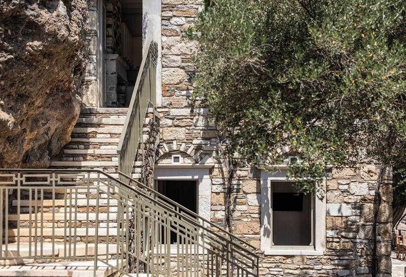 فندق ريفى Zos Suites