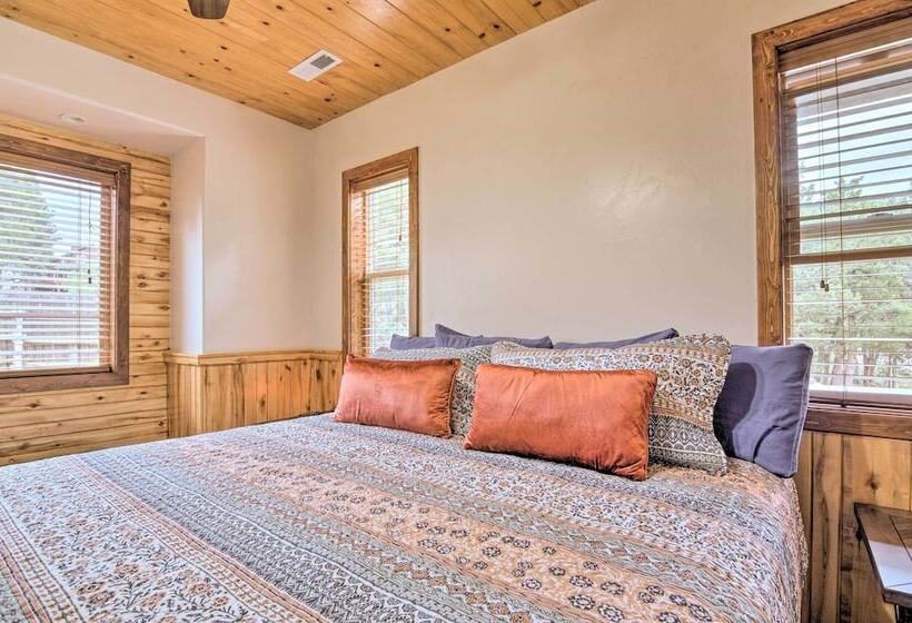 Idyllic Alton Escape ~ 37 Mi To Bryce Canyon!