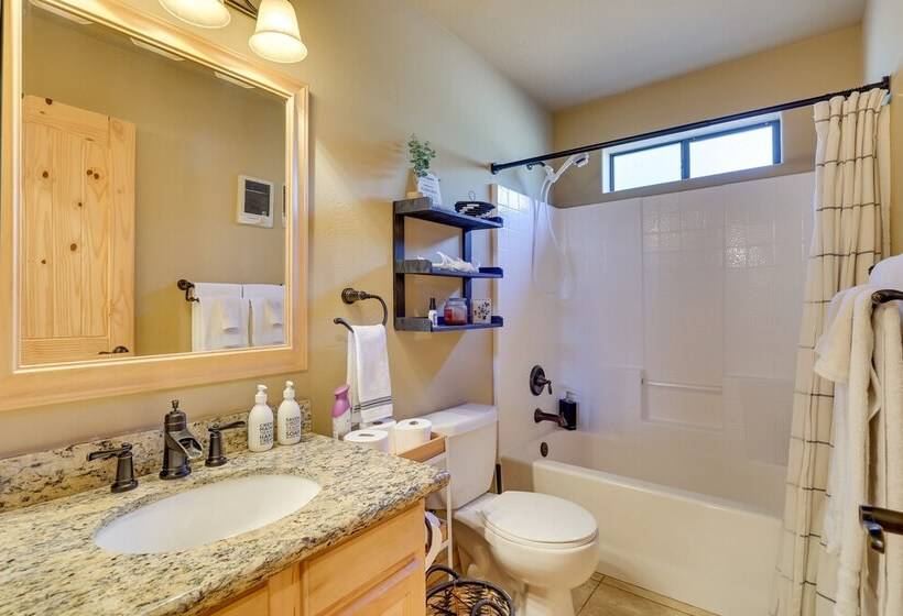 Dog Friendly Nutrioso Cabin W/ Wraparound Porch!