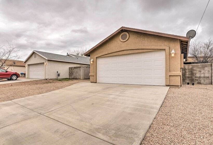 Kid Friendly Kingman Home Near Parks & Dining