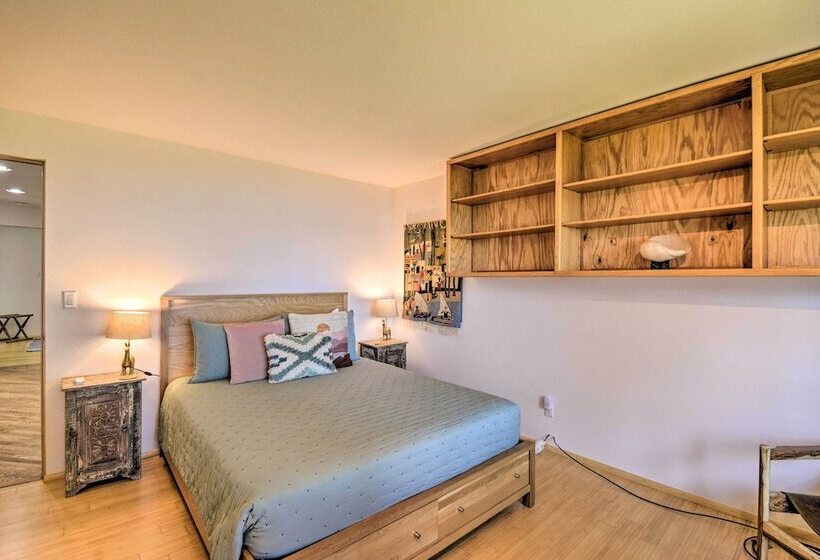 Kingston Home W/ Magnificent Ocean Views!