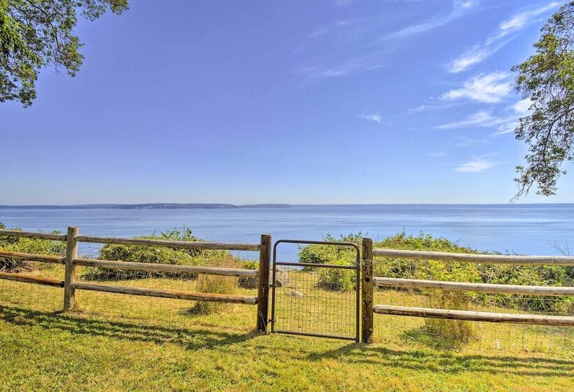 Kingston Home W/ Magnificent Ocean Views!