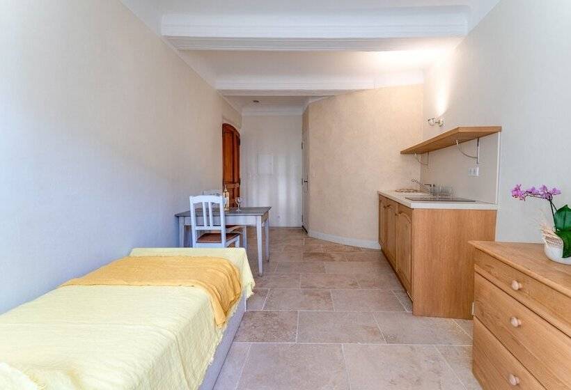 La Maison De Beaumont