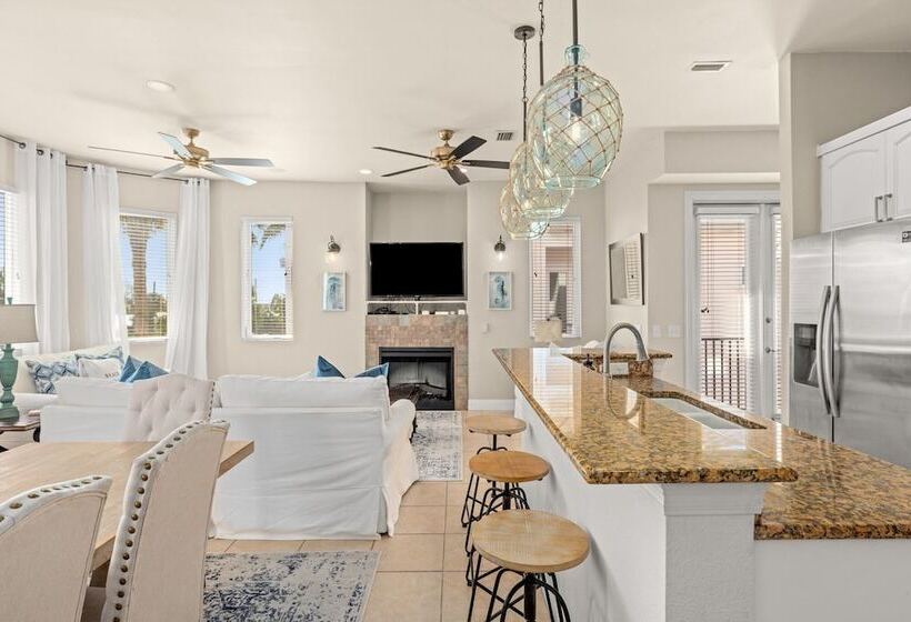 Laguna On Beach Time