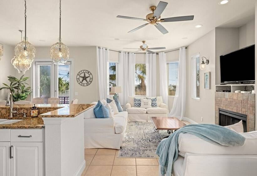 Laguna On Beach Time