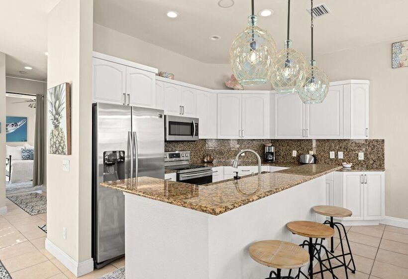 Laguna On Beach Time