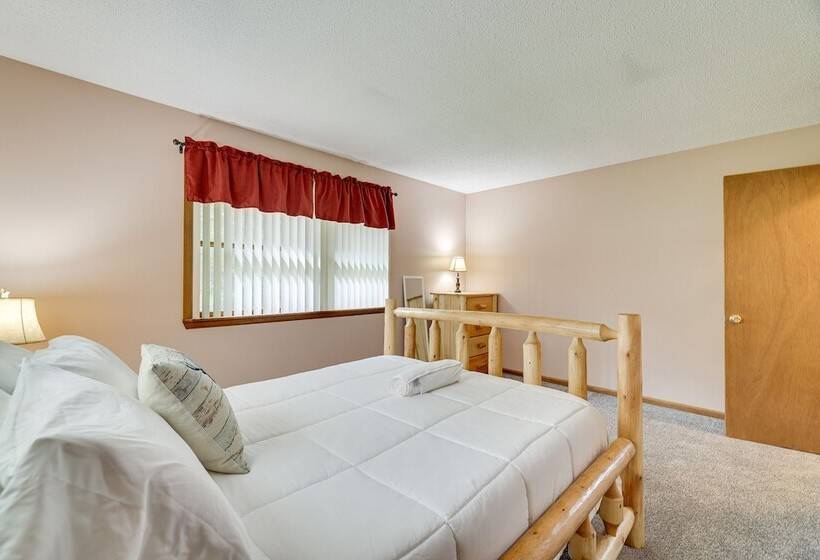 Swim, Hike & Unwind: Resort Cabin In Lake Ariel!