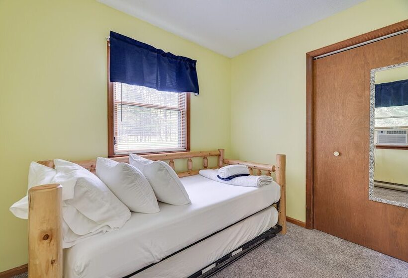 Swim, Hike & Unwind: Resort Cabin In Lake Ariel!