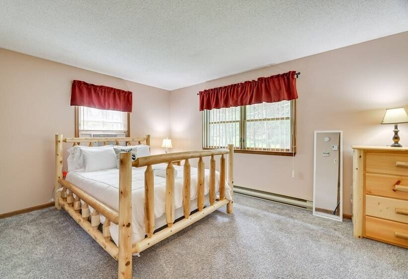 Swim, Hike & Unwind: Resort Cabin In Lake Ariel!