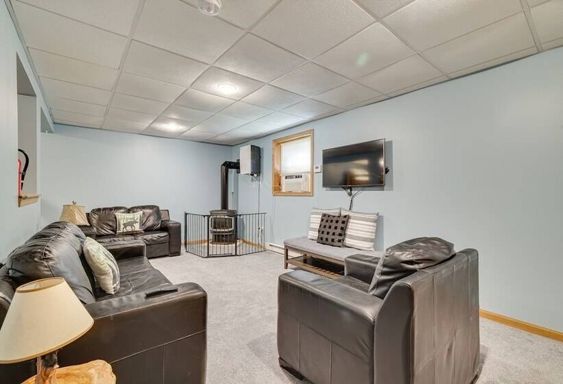 Swim, Hike & Unwind: Resort Cabin In Lake Ariel!