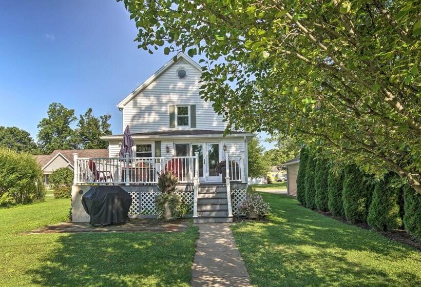 Lake Chautauqua Home < 1/2 Mile To Town & Water