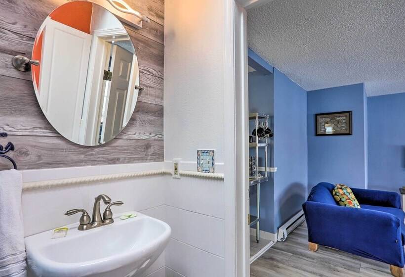 Lake Erie Waterfront Home W/ Sunroom & Yard!