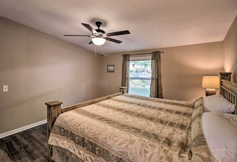 Lake Hamilton Home W/ Dock: 8 Mi To Hot Springs Np