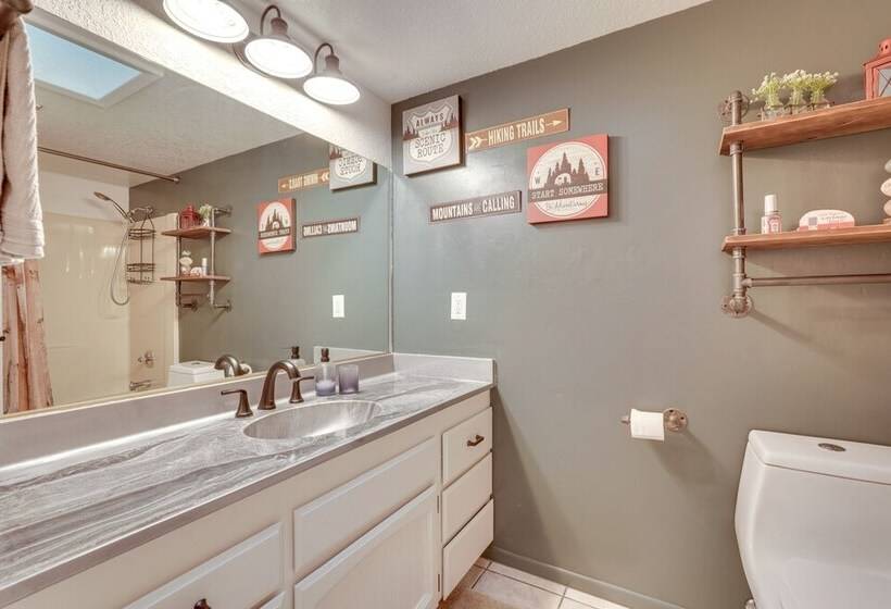 Lake Havasu Home W/ Private Patio & Views!