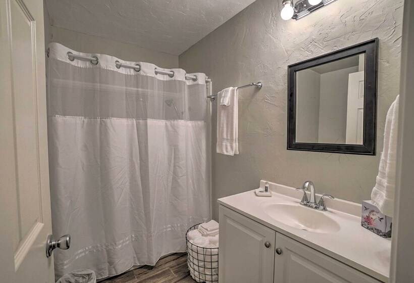 Lake O The Pines Retreat W/ Water Access!