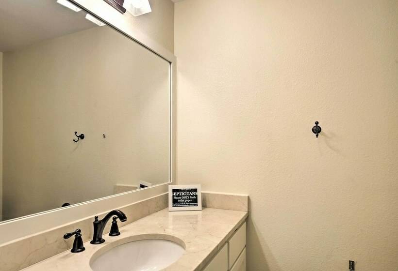 Lake Placid Paradise W/ Dock, Grill & Kayaks!