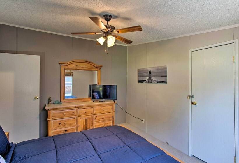 Lakefront Retreat W/ Dock, Bar Hut & Fireplace!