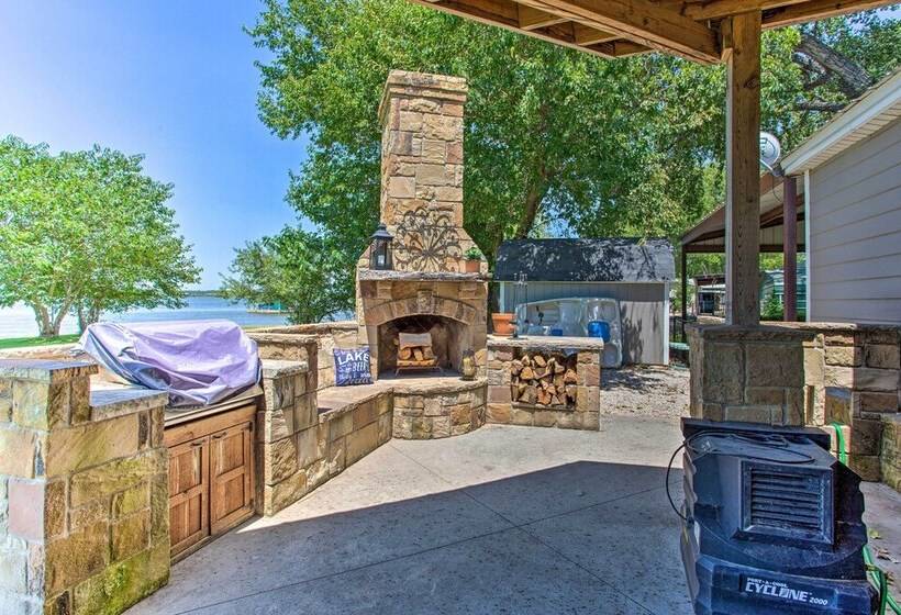 Lakefront Retreat W/ Dock, Bar Hut & Fireplace!