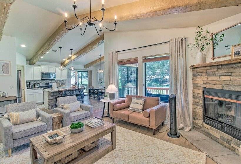 Game Room + Private Dock: Lakeside Cabin!