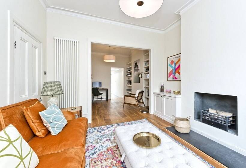 Family Home Near Clapham Common By Underthedoormat