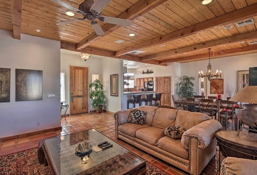 Lake Havasu City Home: Private Pool, Spa, & Grills