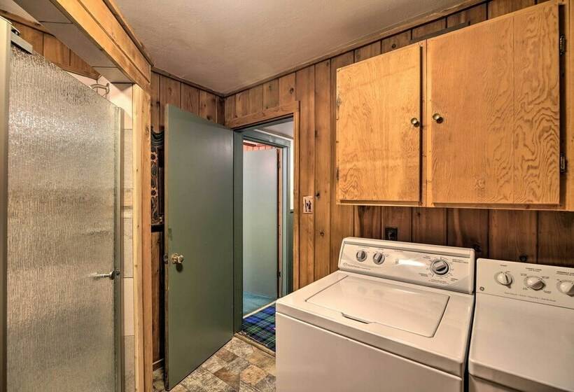 Lovely All Season Mountain Retreat, 4 Mi To Skiing