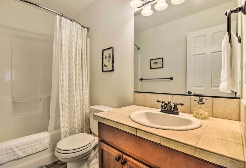 Lovely Vancouver Home < 18 Mi To Portland!