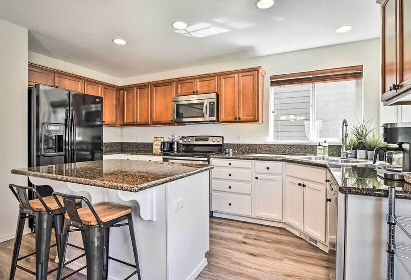 Lovely Vancouver Home < 18 Mi To Portland!