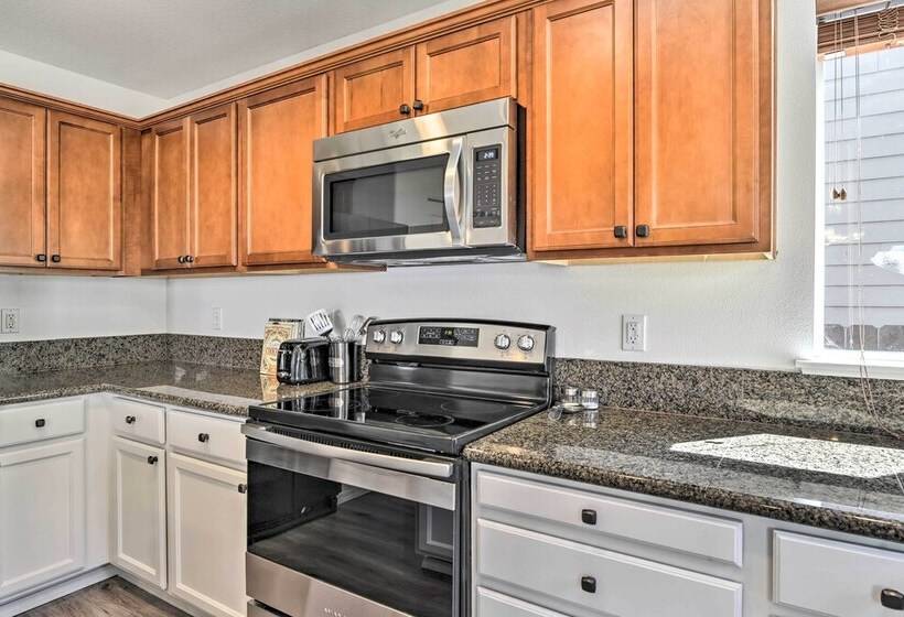 Lovely Vancouver Home < 18 Mi To Portland!