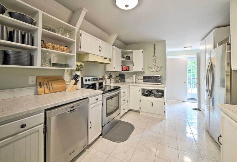 A Frame Cabin W/ Hot Tub, Walk To Kentucky Lake!