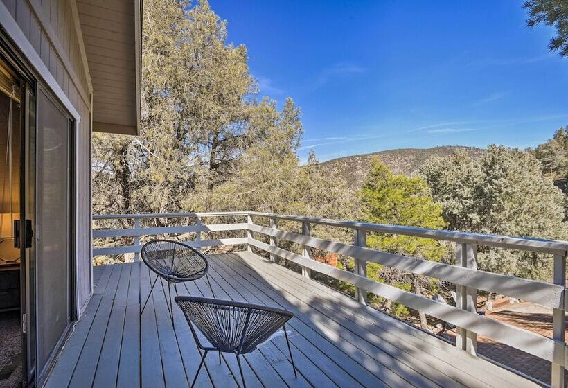 Luxe Escape W/ Decks, Mtn Views, Game Room!