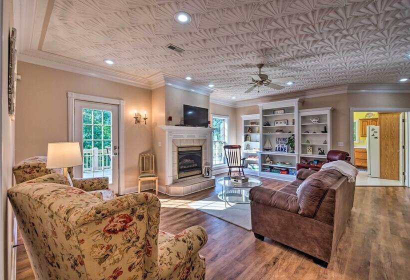 Luxe Lake Cumberland Retreat W/ Decks On 1 Acre!